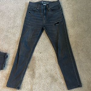 Black Original Use ripped jeans